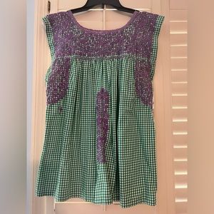 Mi Golondrina size L Flores top